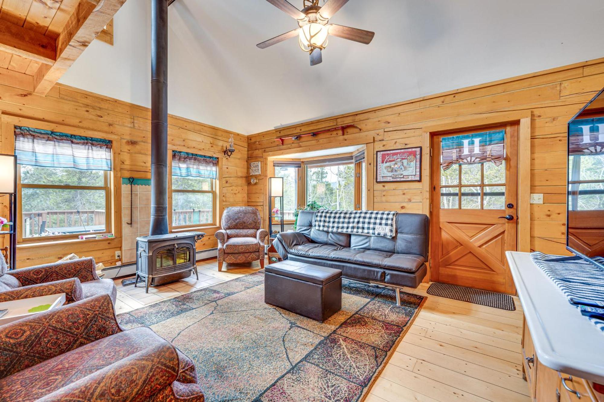 Secluded Black Hawk Log Cabin With Fire Pit! Exteriör bild